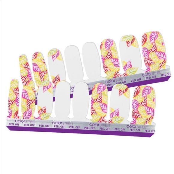 Color Street | As It Ferns Out, nail strips - Picture 3 of 10